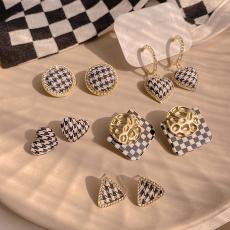 ���̸����Ů�߼�������С�ڸ��Ժڰ׸��Ӷ�����Լǧ�����κ��� EH4571�� EH4578�� EH4576�� 